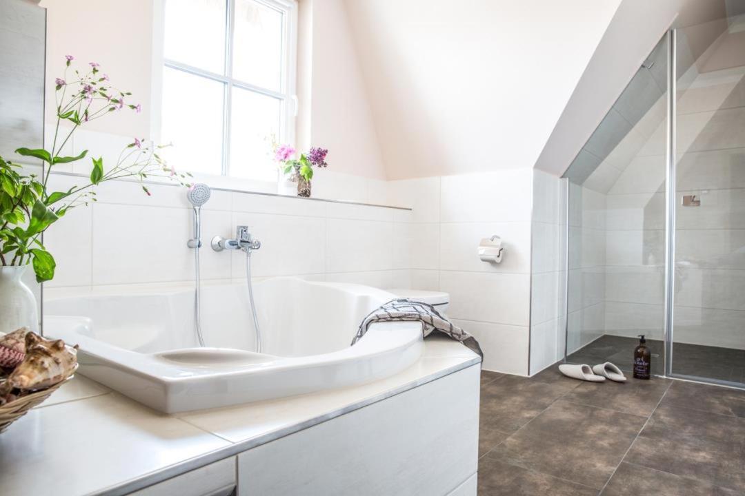 Haus Rose, Luxus-Ferienhaus In Fuhlendorf Fur 4 Personen Bagian luar foto